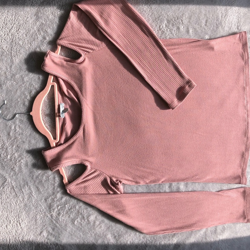 Charlotte Russe Blush Top Could Shoulder M